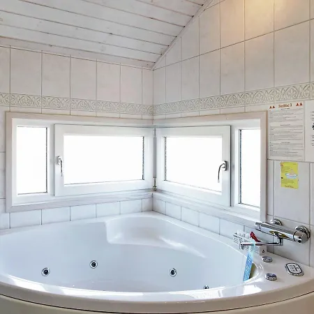 Three-bedroom Holiday In Henne 3 Henne Strand