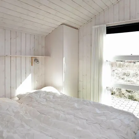 Three-bedroom Holiday In Henne 3